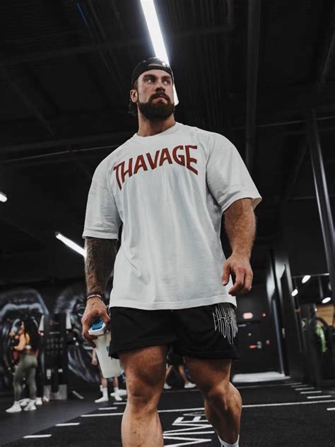 cbum oversized